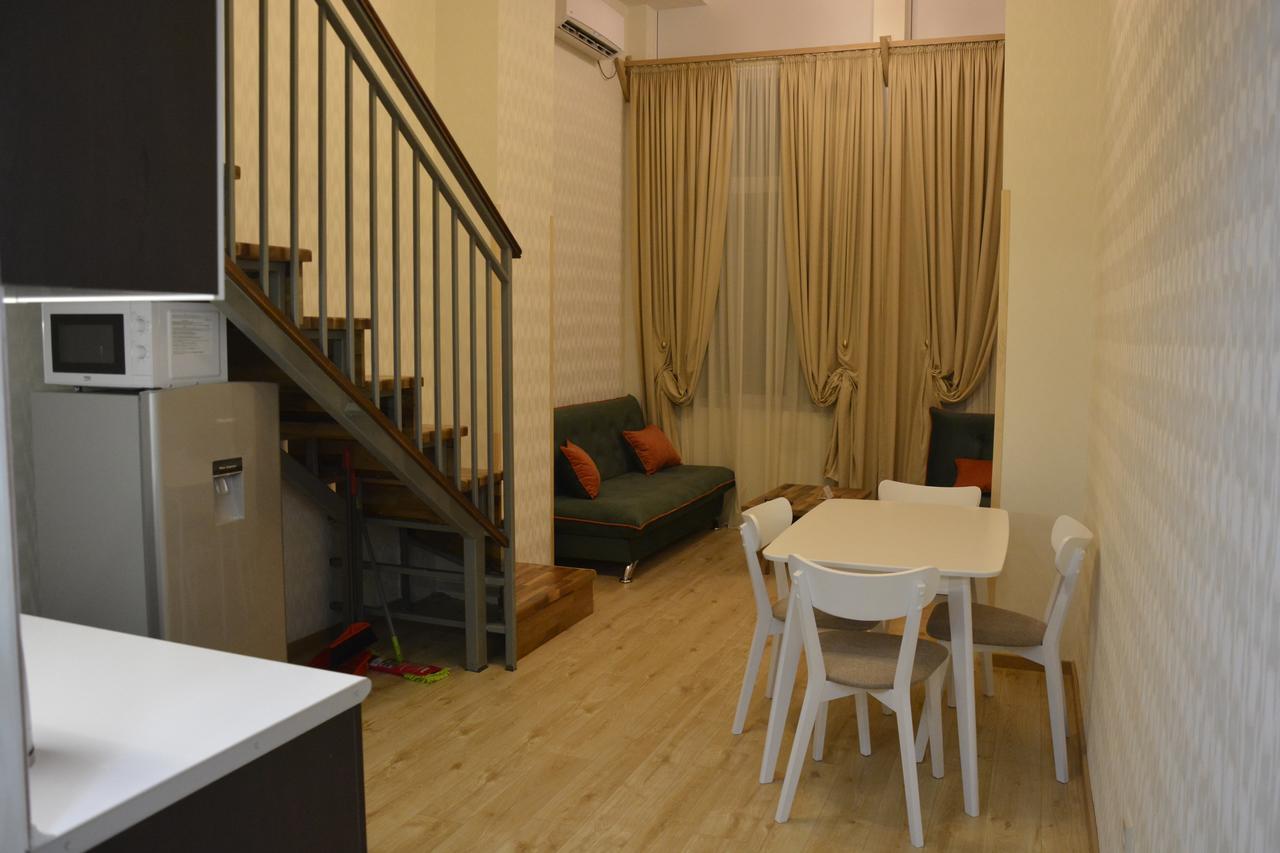 Full Comfort Apartment On Aghmashenebeli 第比利斯 外观 照片