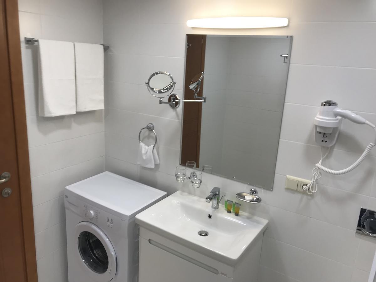 Full Comfort Apartment On Aghmashenebeli 第比利斯 外观 照片