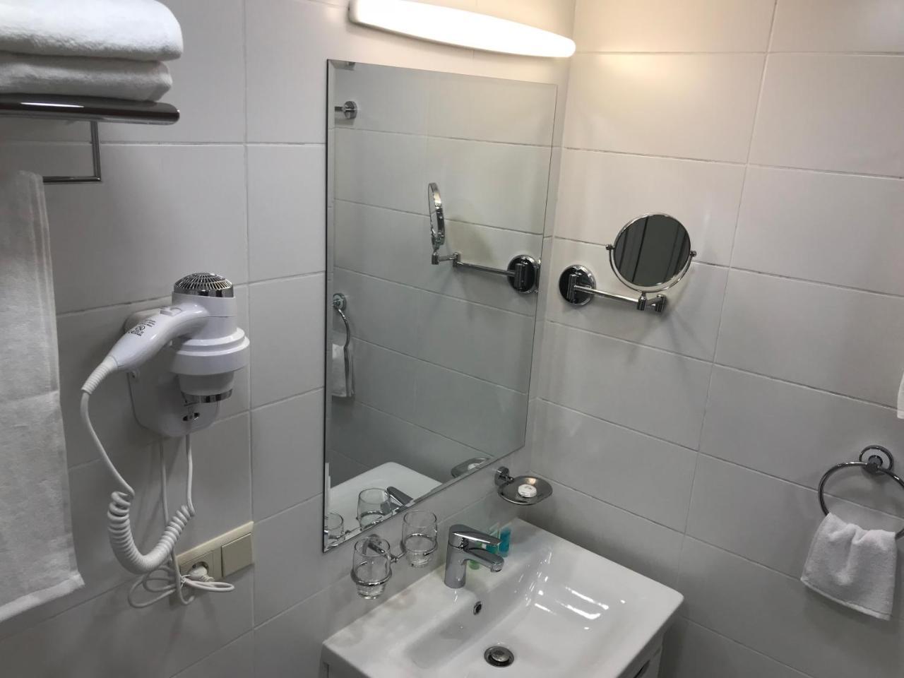 Full Comfort Apartment On Aghmashenebeli 第比利斯 外观 照片