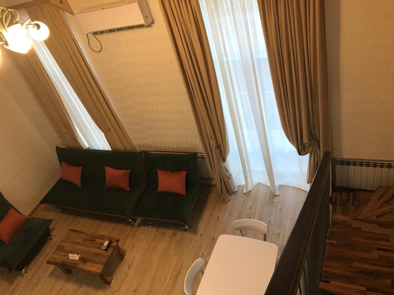 Full Comfort Apartment On Aghmashenebeli 第比利斯 外观 照片