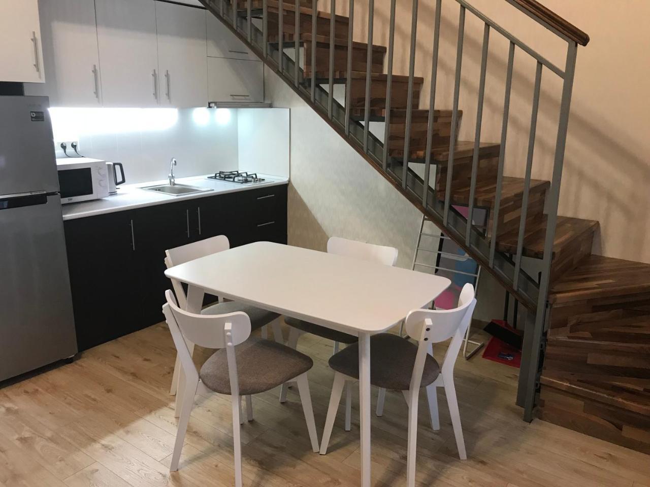 Full Comfort Apartment On Aghmashenebeli 第比利斯 外观 照片