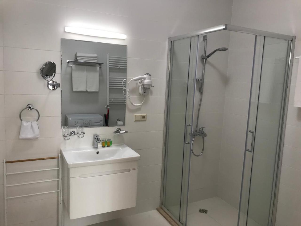 Full Comfort Apartment On Aghmashenebeli 第比利斯 外观 照片
