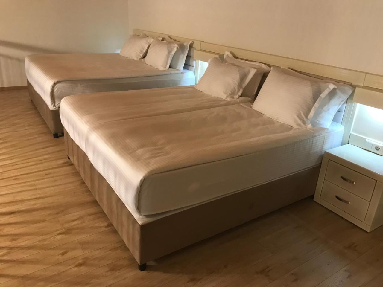 Full Comfort Apartment On Aghmashenebeli 第比利斯 外观 照片