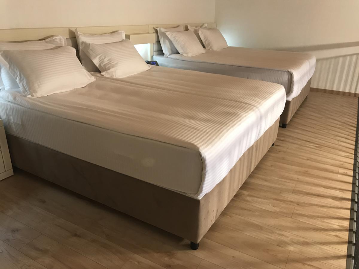 Full Comfort Apartment On Aghmashenebeli 第比利斯 外观 照片