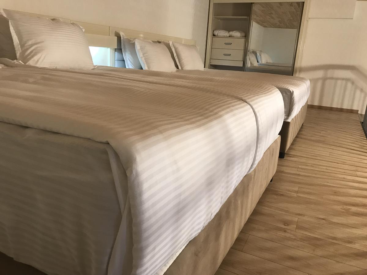 Full Comfort Apartment On Aghmashenebeli 第比利斯 外观 照片