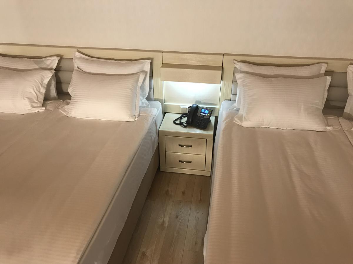 Full Comfort Apartment On Aghmashenebeli 第比利斯 外观 照片