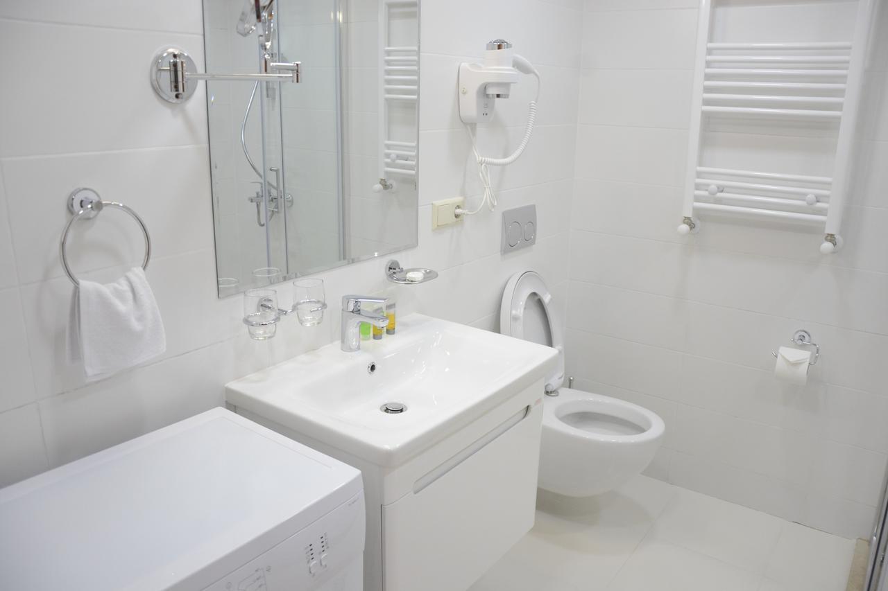 Full Comfort Apartment On Aghmashenebeli 第比利斯 外观 照片